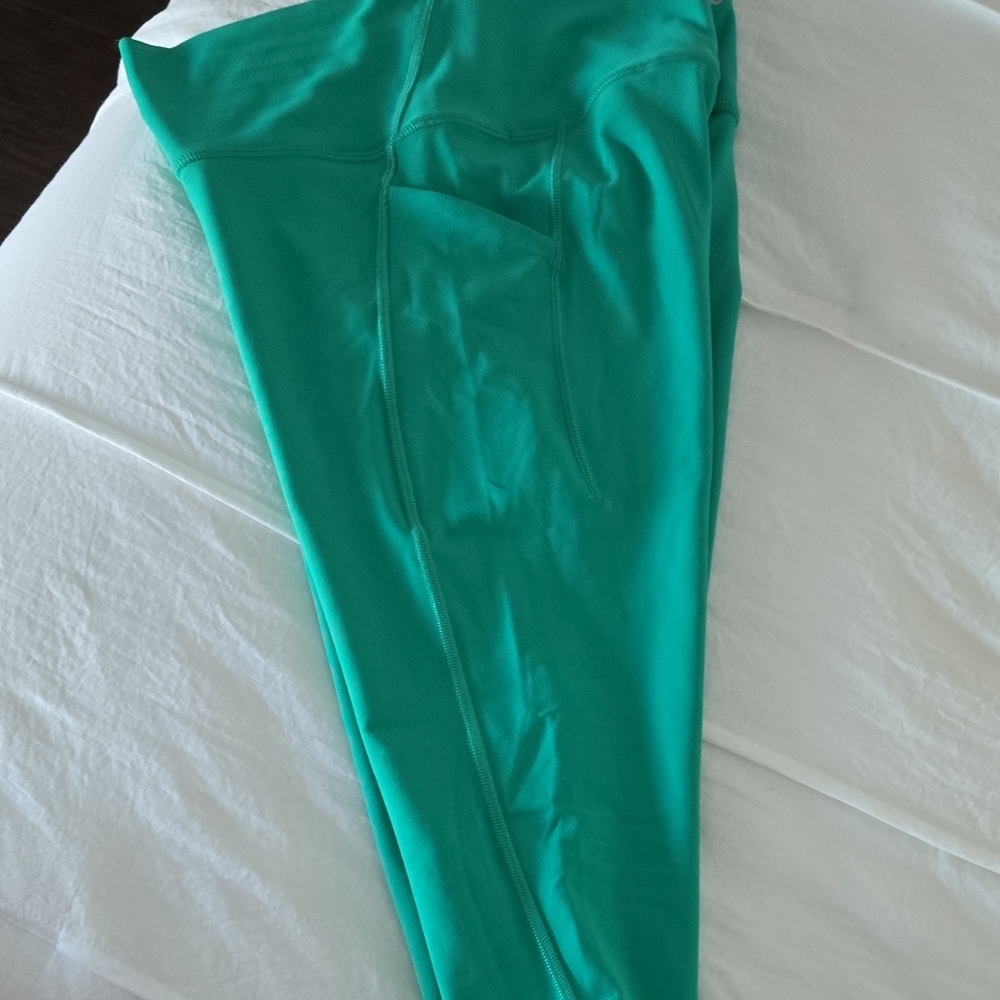 lululemon athletica Green Leggings - Picture 5 of 5